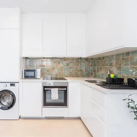 Bhost - Iceberg 타리파