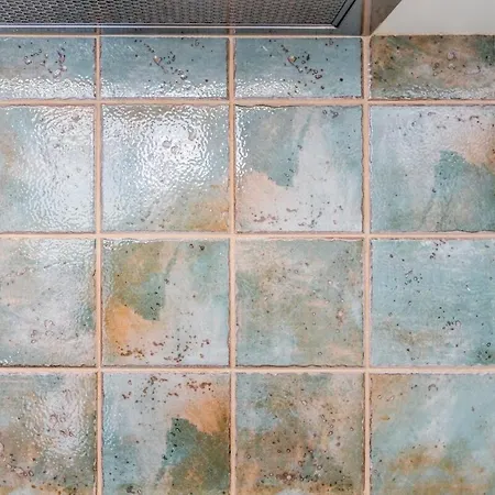 아파트 Bhost - Iceberg 타리파