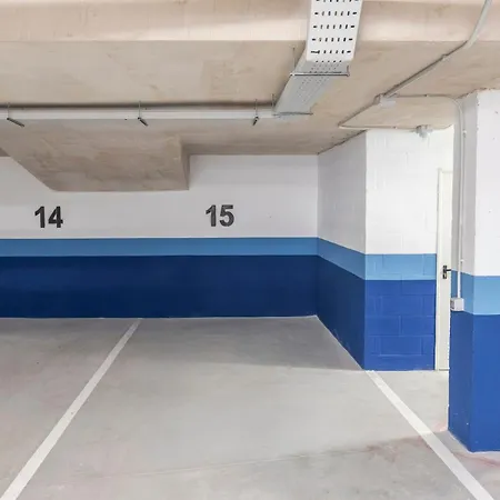 Bhost - Iceberg Apartment *