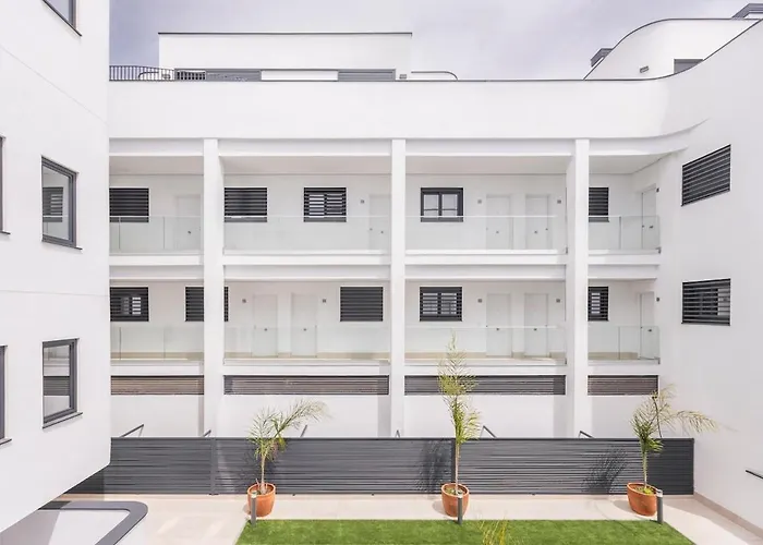Bhost - Iceberg Apartment *